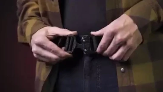 Cinture di design con catena con logo personalizzato di fabbrica Cinture per sollevamento pesi Palestra tattica per donna Giarrettiere per cintura Accessori per cintura Borsa Cintura tattica stile polizia
